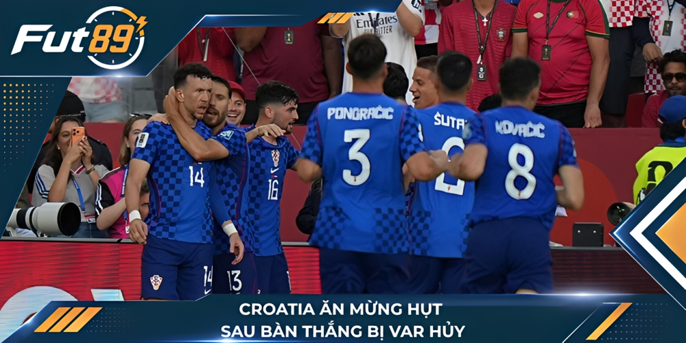 Croatia ăn mừng hụt sau bàn thắng bị VAR hủy