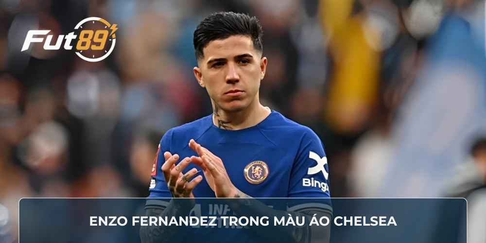 Enzo Fernandez trong màu áo Chelsea
