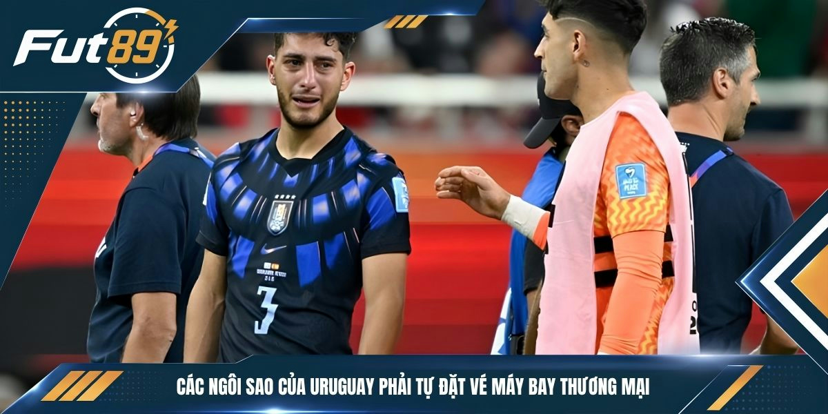Các ngôi sao của Uruguay phải tự đặt vé máy bay thương mại