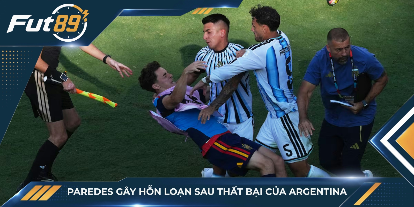 Paredes gây hỗn loạn sau thất bại của Argentina
