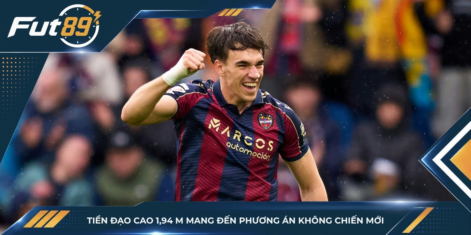 Tiền đạo cao 1,94m mang đến phương án không chiến mới