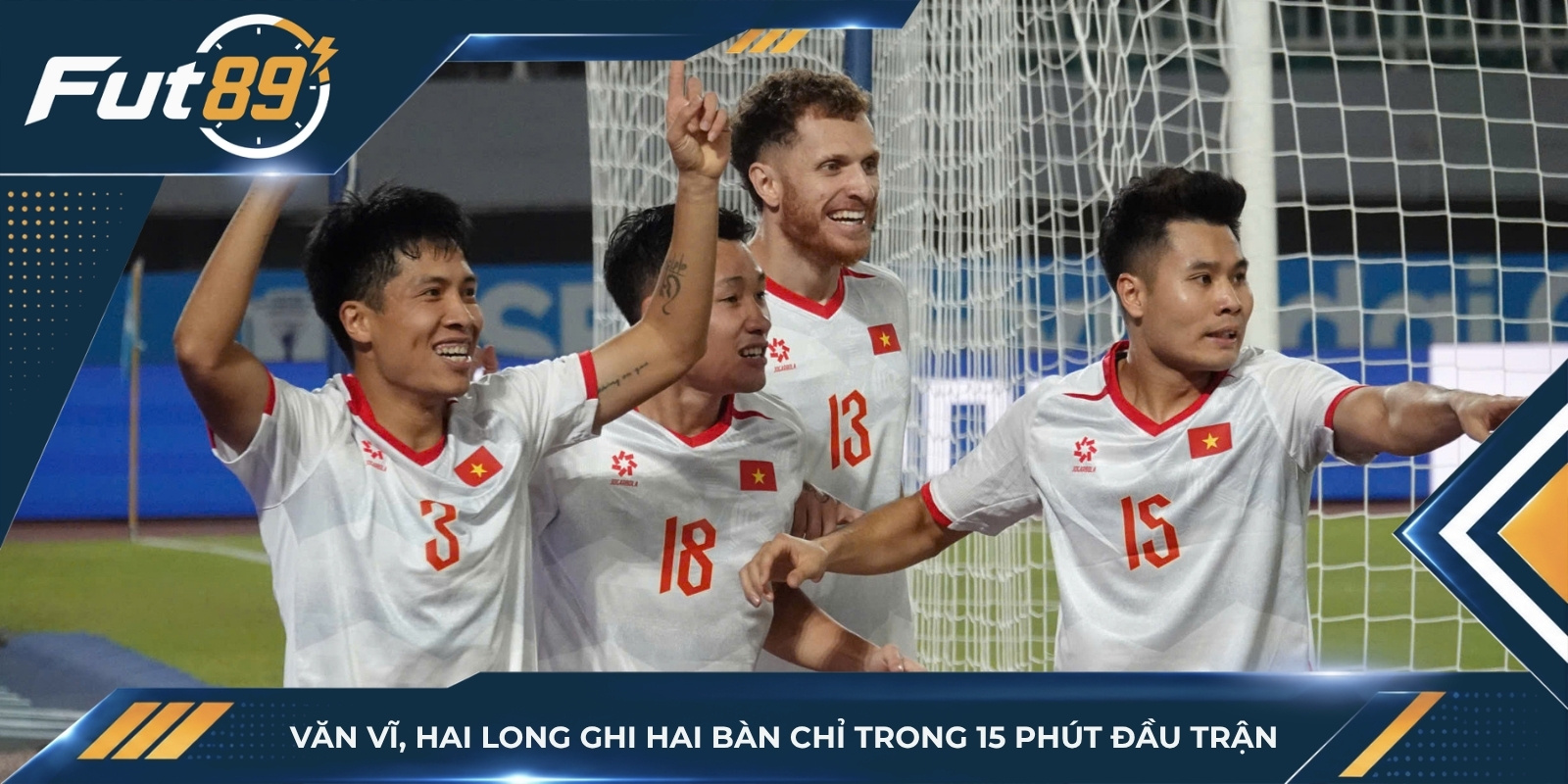 Văn Vĩ, Hai Long ghi hai bàn chỉ trong 15 phút đầu trận