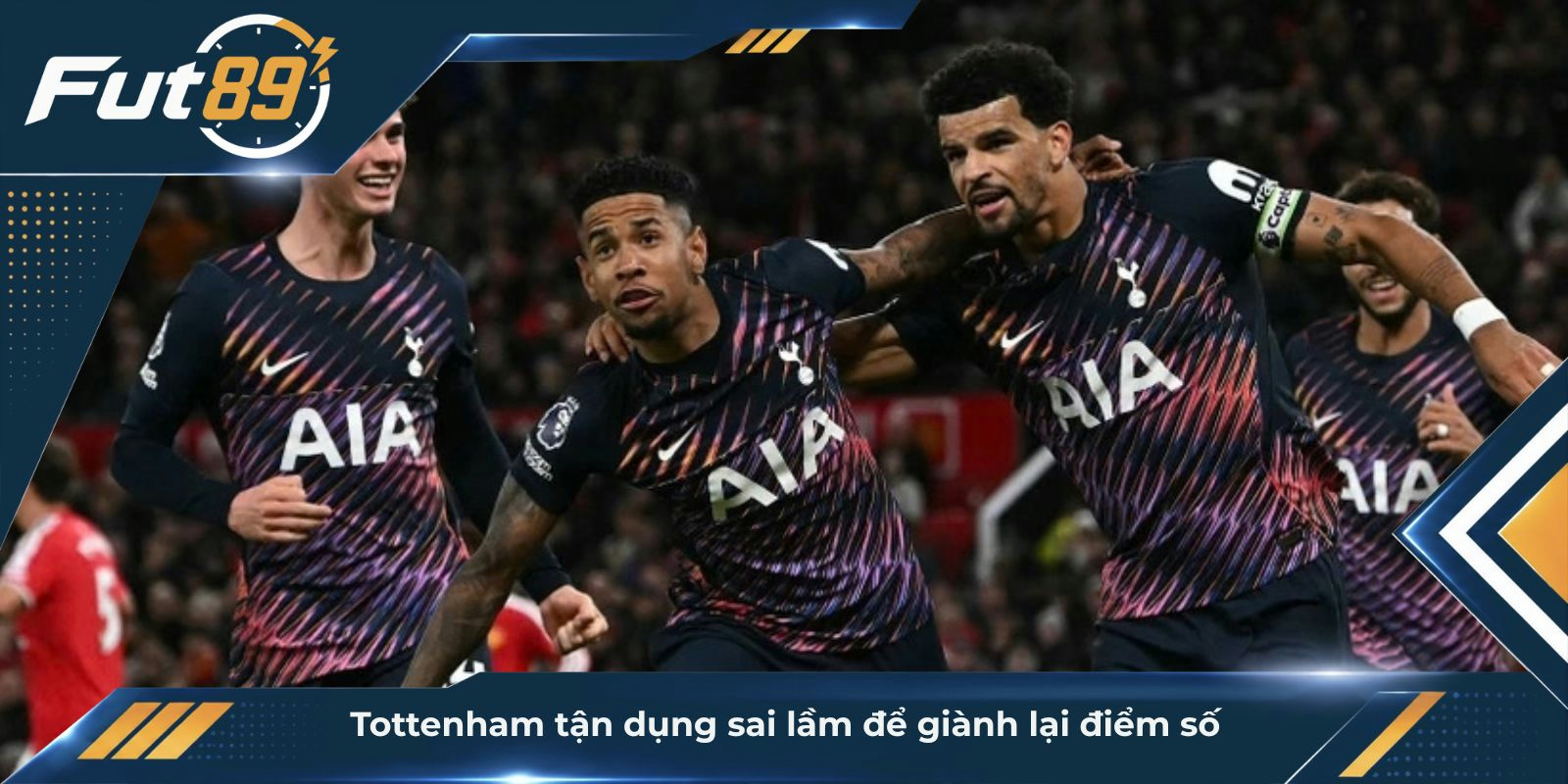 Tottenham tận dụng sai lầm để giành lại điểm số