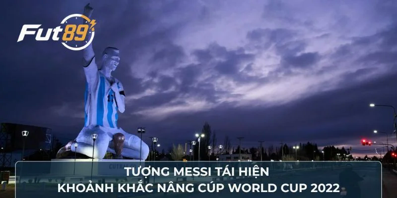 Tượng Messi tái hiện khoảnh khắc nâng cúp World Cup 2022